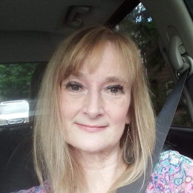 Babysitter in Bellevue: Tara