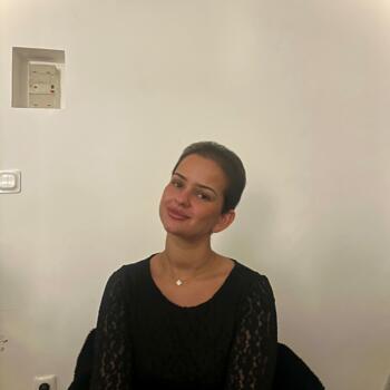 Baby-sitter Meyzieux: Irina