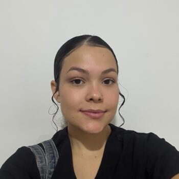 Babysitter in Brasília: Ellen