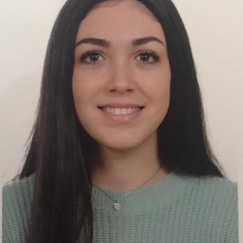 Niñera Paterna: María