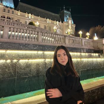 Babysitter in Schaarbeek: Stefania