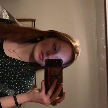 Babysitter in Hobart: Evie