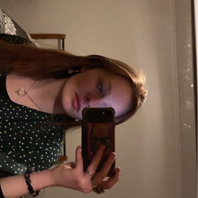 Babysitter in Hobart: Evie