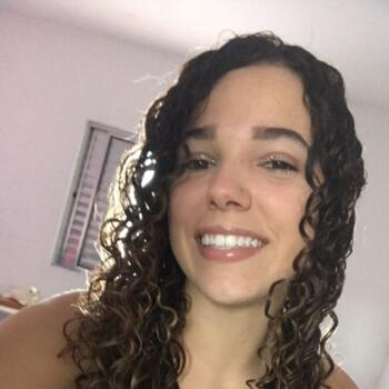Babysitter in São Paulo (São Paulo): Naiara