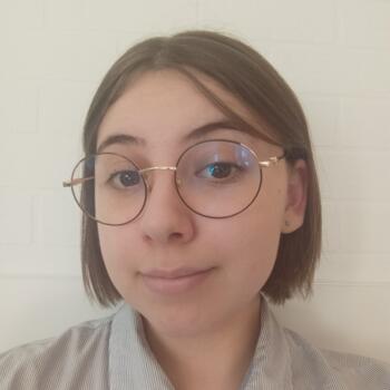 Babysitter in Saint-Christophe (Drôme): Adèle