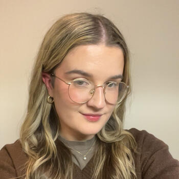 Babysitter in Nelson: Sophie