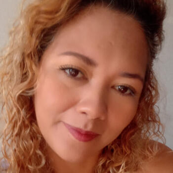 Babysitter in Americana: Elaine Cristina