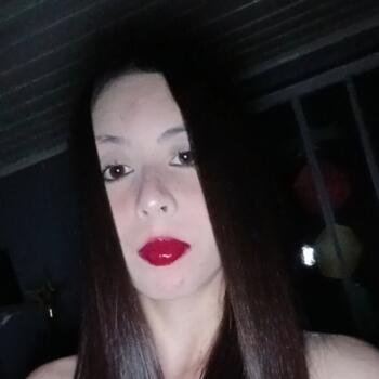 Babá em Lages: Isadora