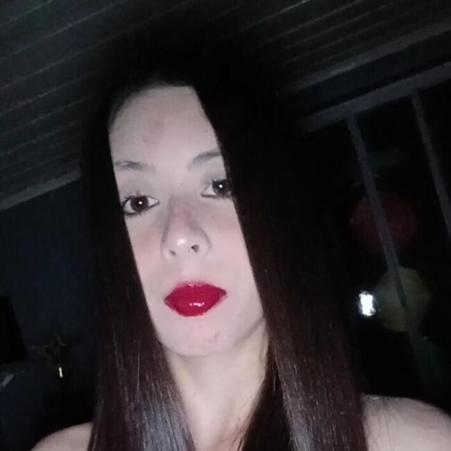 Babá em Lages: Isadora