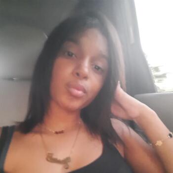 Babysitter in Bayamón: Tanyshaa