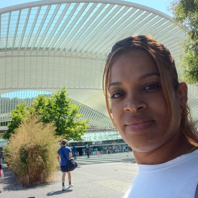 Babysitter in Brussel: Yusmari