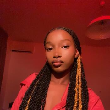 Babysitter in Casablanca: Emylie