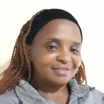 Babysitter Nairobi: Lilian