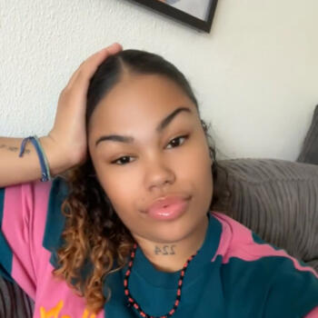 Babysitter in Spijkenisse: Michaa