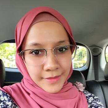 Babysitter in Singapore Island: Tiha