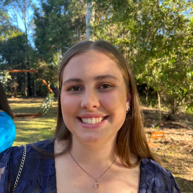 Babysitter in Brisbane: Shelby