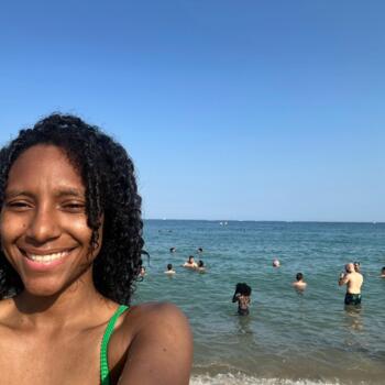 Baby-sitter Carrières-sous-Poissy: Lina