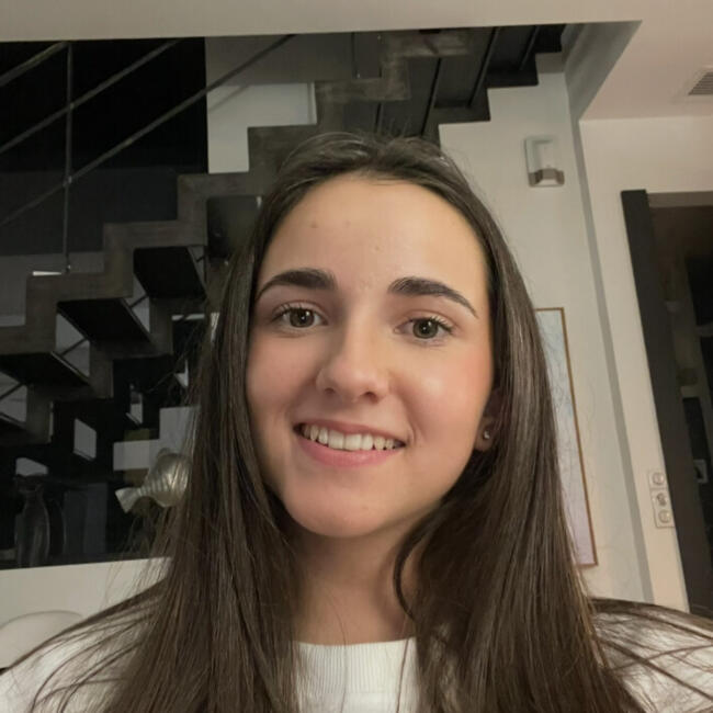Babysitter in Marseille: Chloé