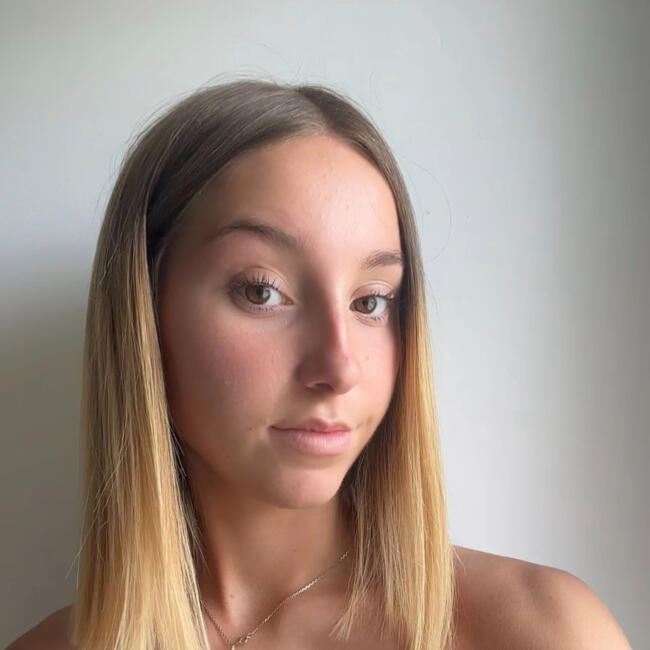 Babysitter in Les Sables-d'Olonne: Cathy