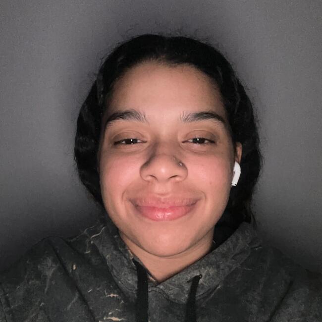 Babysitter in Anchorage: Carlenny