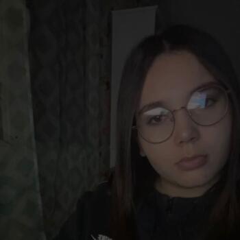 Babysitter in Colleville: Luna