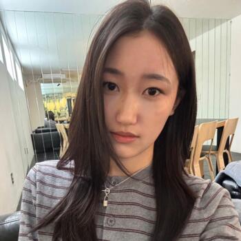 Babysitter in Yeoksam-dong (경기도): Li Lou