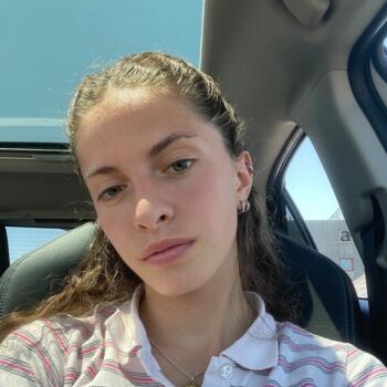 Babysitter in Piasco: Lara