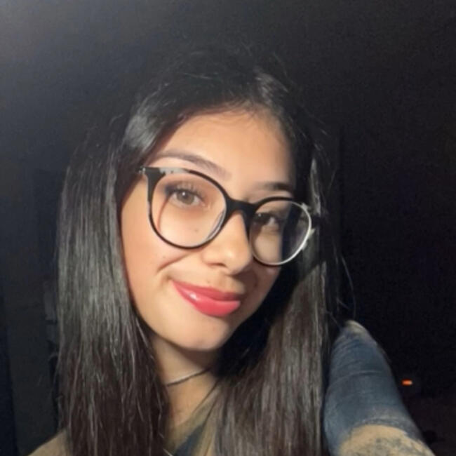 Babysitter in La Louvière: Lisa