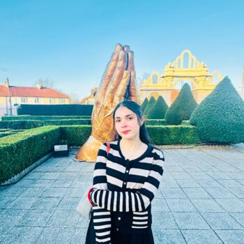 Babysitter Southall: Shiwani saini