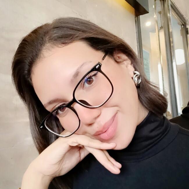 Babysitter in Pisa: Takwa