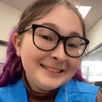 Babysitter in Holbrook (New York): Hannah