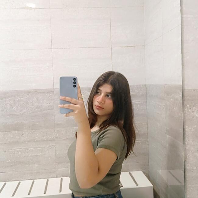 Babysitter in Greater Noida: Apoorva