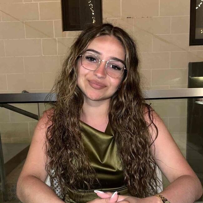 Babysitter in Bois-d'Haine: Fiona