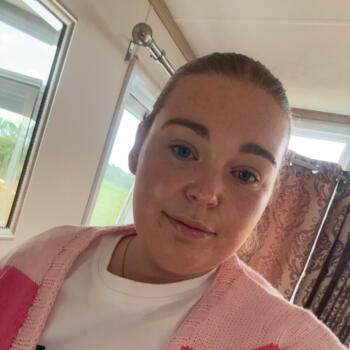 Babysitter in Arklow: Laura