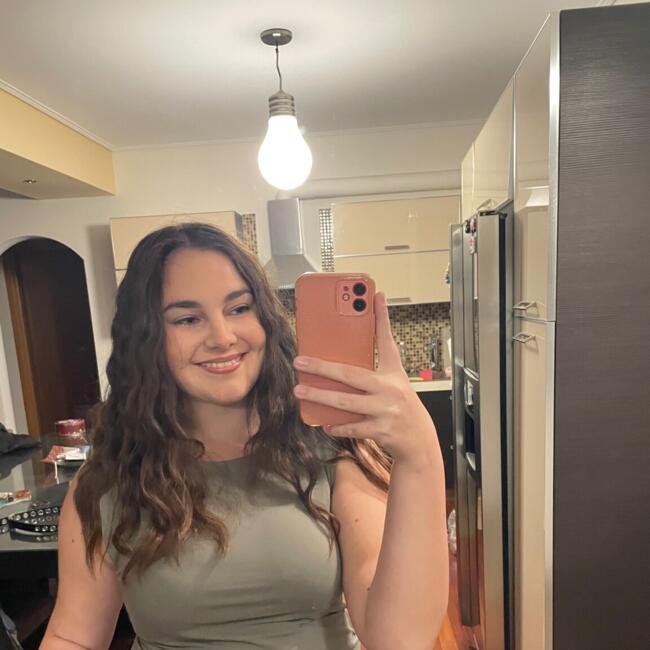 Babysitter in Kaisarianí: Φωτεινη