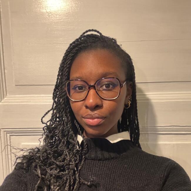 Babysitter in Uccle/Ukkel: Aïcha