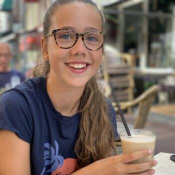 Oppas in Deventer: Roos