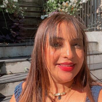 Baby-sitter in Laval: Sara
