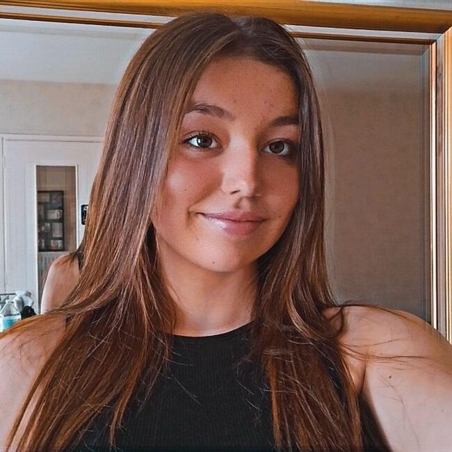 Babysitter in Hérouville-Saint-Clair: Lou
