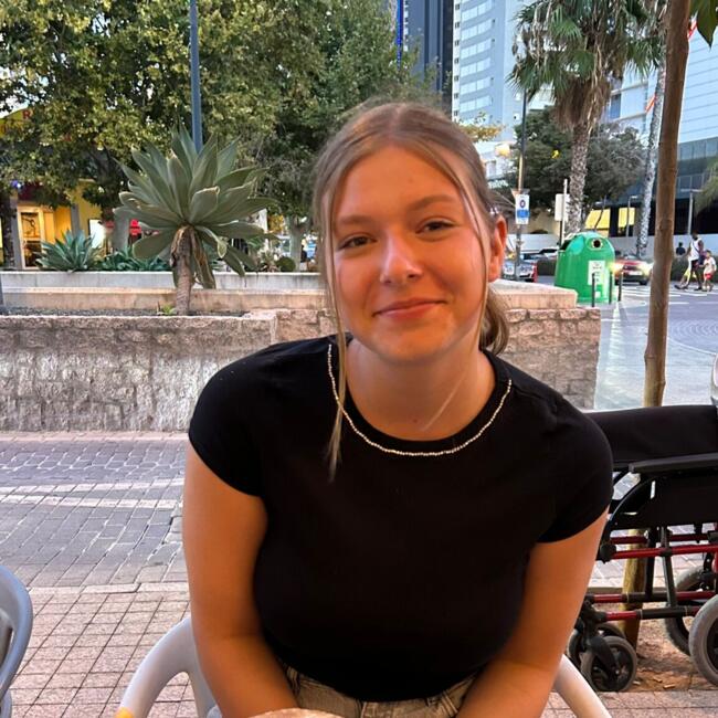 Babysitter in Alkmaar: Juul