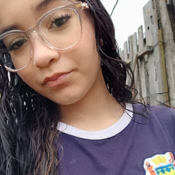Babysitter em Sobrado: Gyovanna