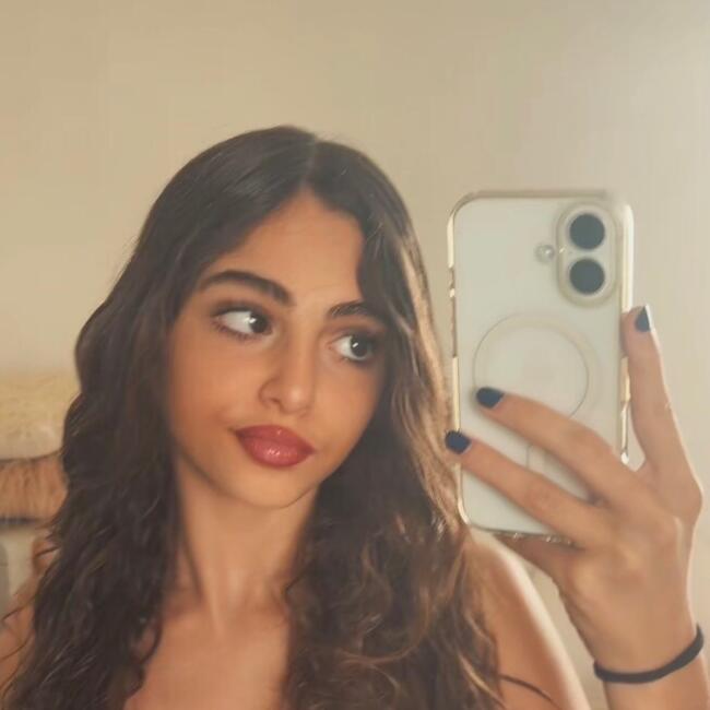 Babá em São Paulo: ThaliaAbboud