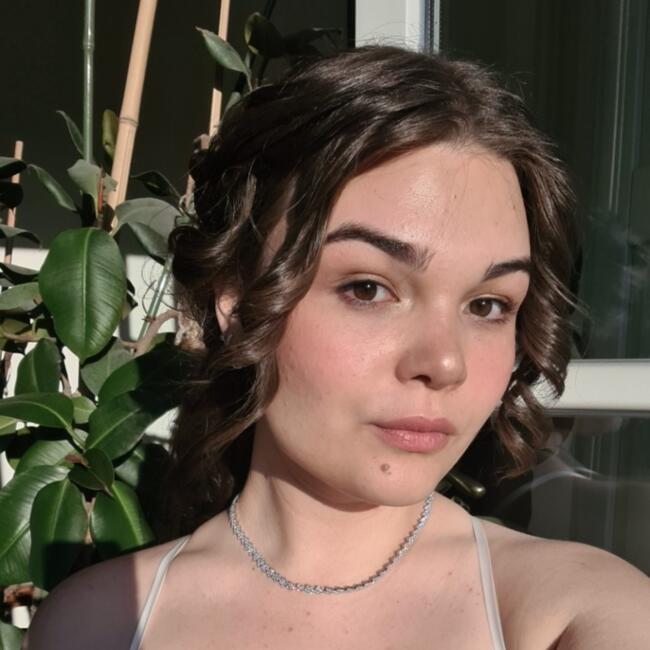 Babysitter in Rome: Giulia