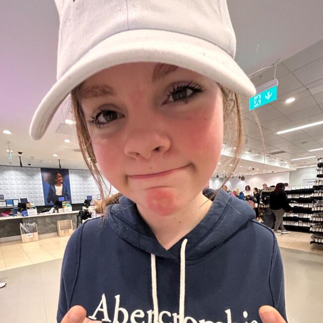 Babysitter in Galway: Catelyn