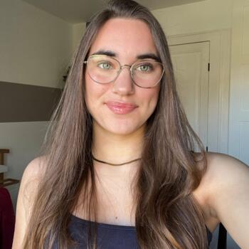 Babysitter in Notre-Dame-d'Oé: Alice