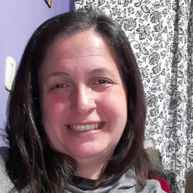 Babysitter in San Juan Bautista: Betina