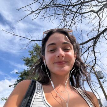 Babysitter in Philadelphia: Julia