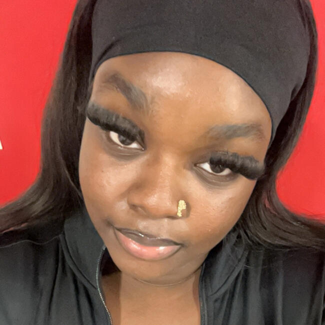 Babysitter in Brüssel: Aaliyah