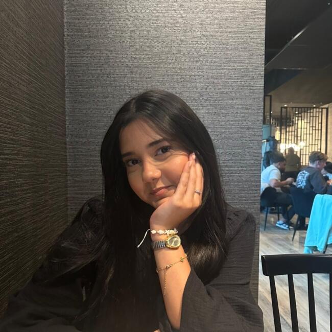 Babysitter in Genk: Zeynep