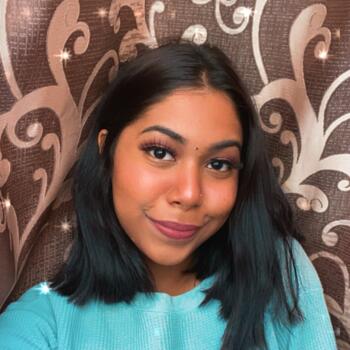 Babysitter in Singapore: Deepa